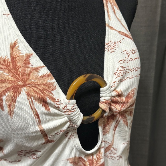 Breaking Waves Palm Print One-Piece Swimsuit – Size M – New with tag. - Picture 5 of 15